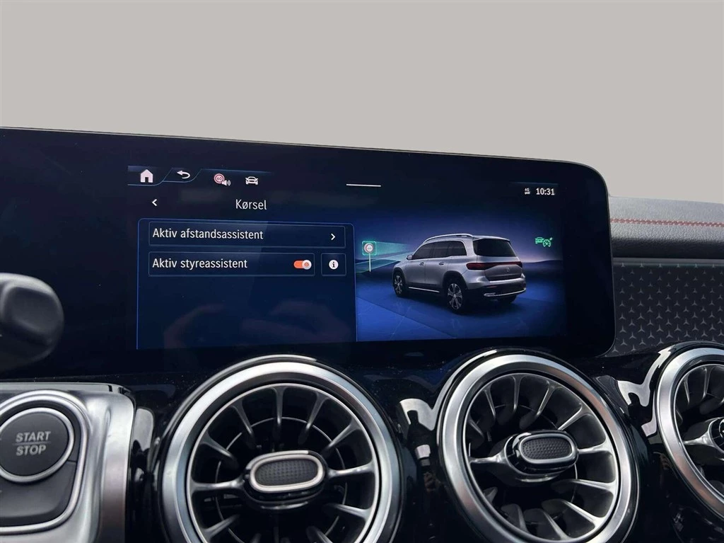 Mercedes-Benz-EQB-image-16