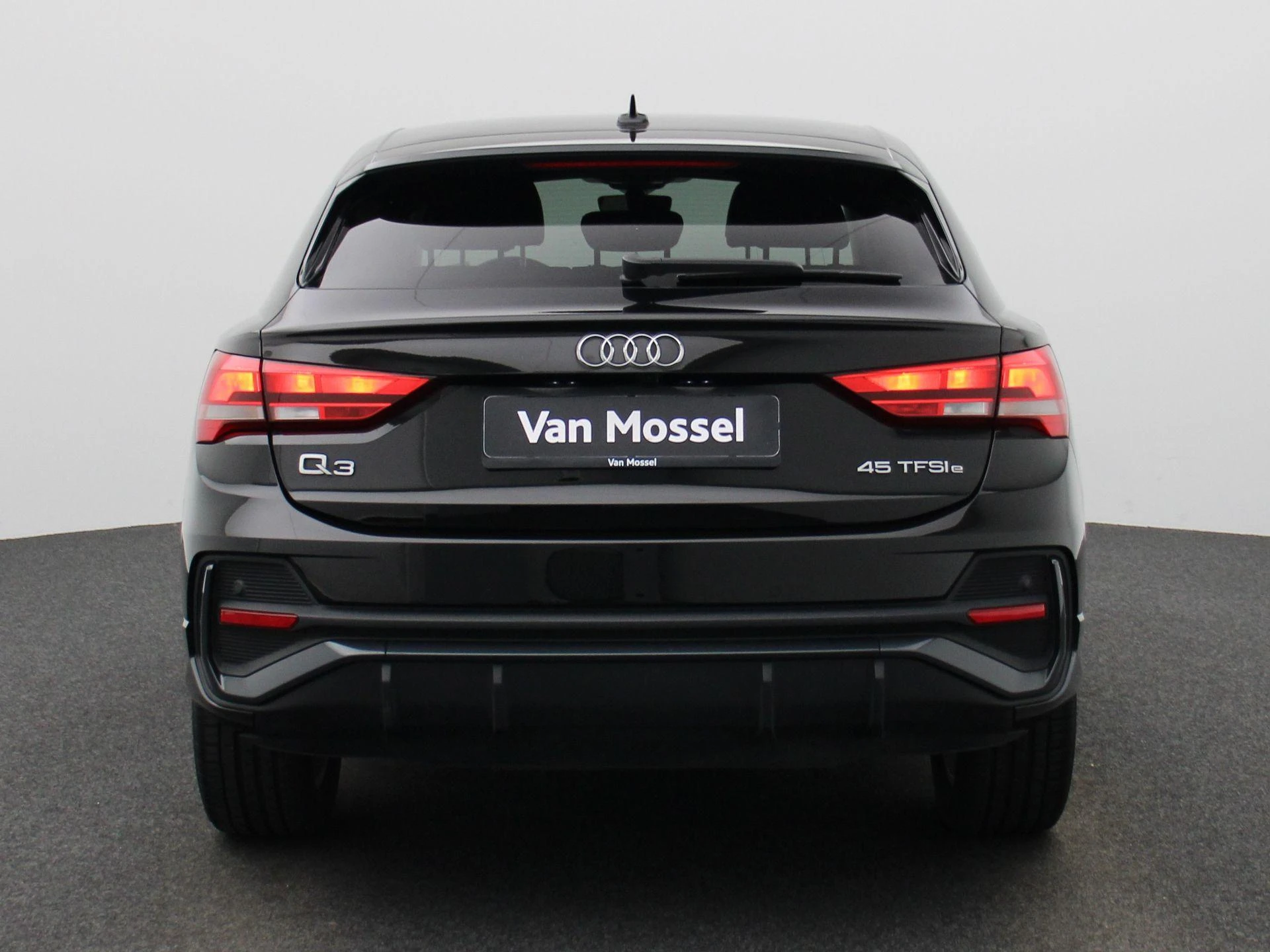 Audi-Q3-image-5