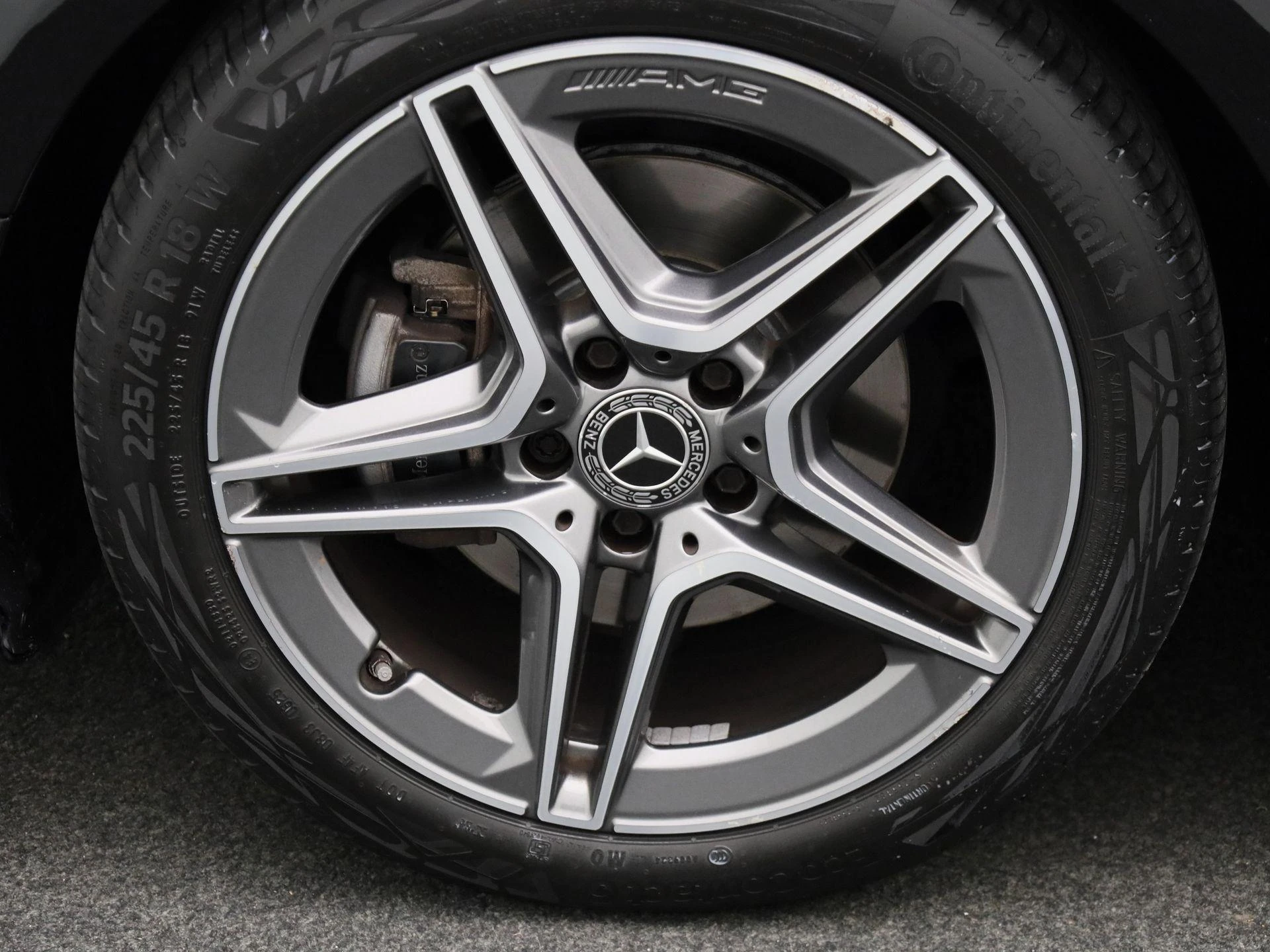 Mercedes-Benz-A-Klasse-image-11