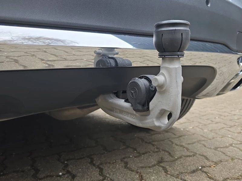 Mercedes-Benz GLA 200 d PROGRESSIVE AHK DISTRONIC LED MBUX Progressive