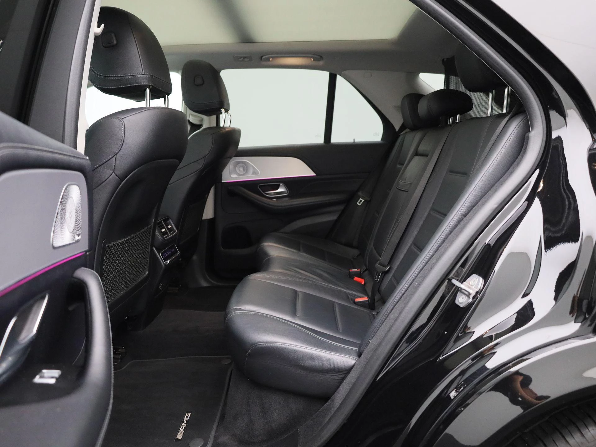 Mercedes-Benz-GLE-image-11