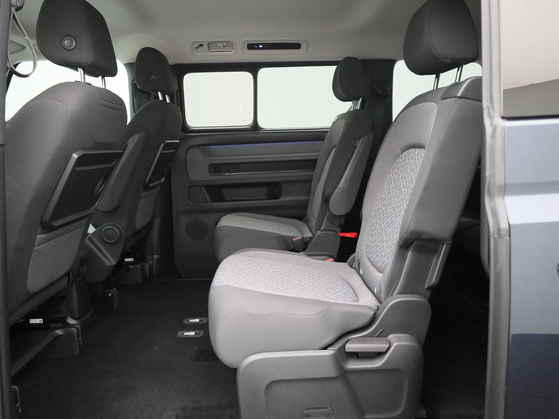 Volkswagen-ID. Buzz-image-10