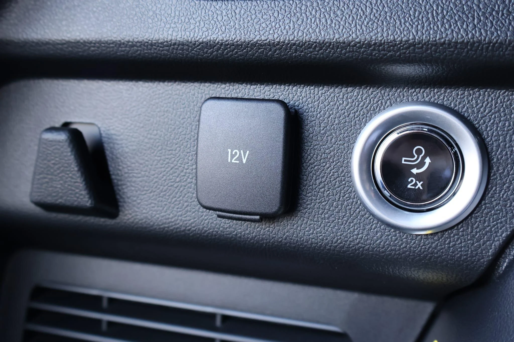 Ford-Kuga-image-12