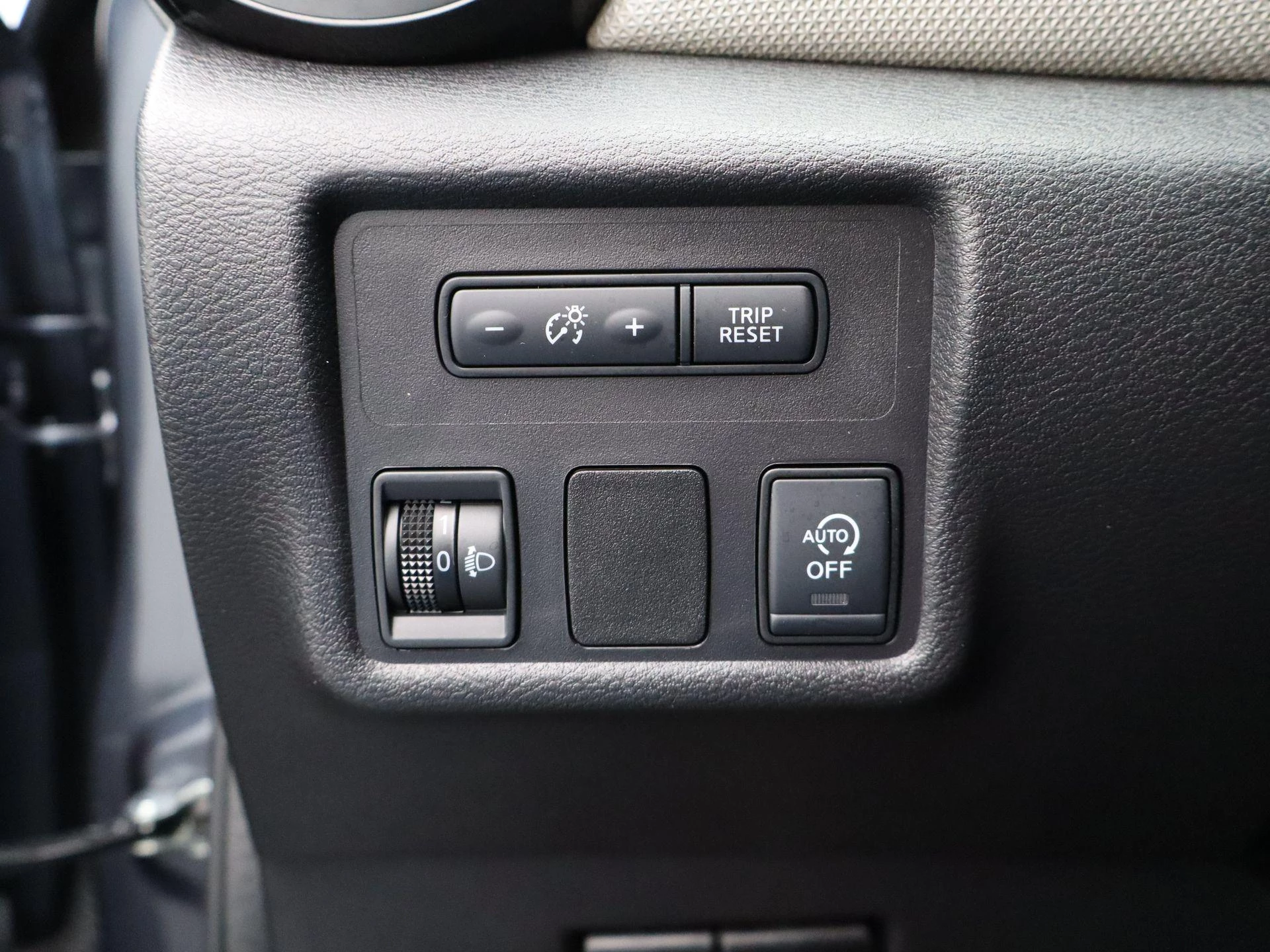 Nissan-Micra-image-30