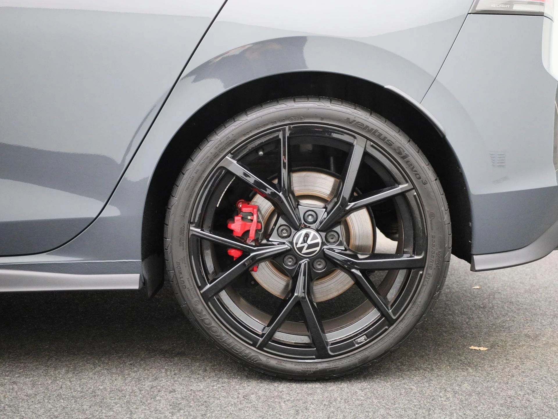 Volkswagen-Golf-image-12