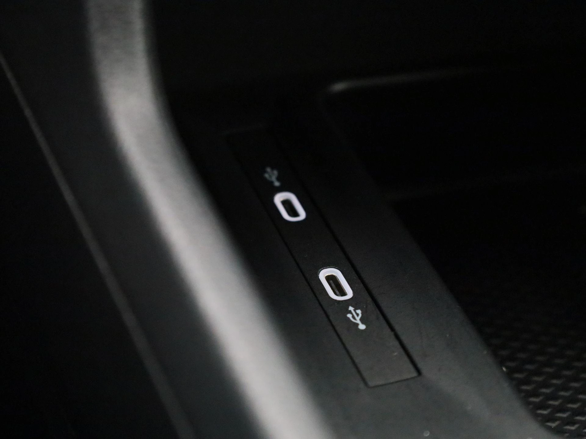 Volkswagen-Caddy-image-28