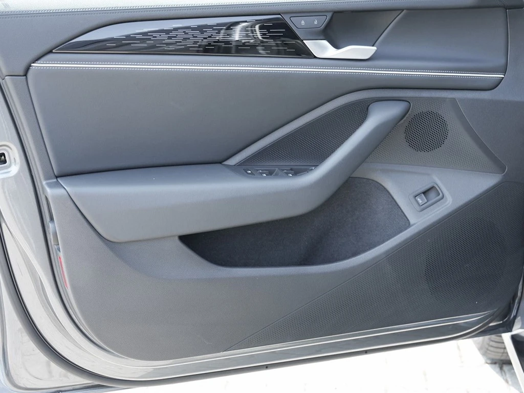 Volkswagen-Passat-image-14