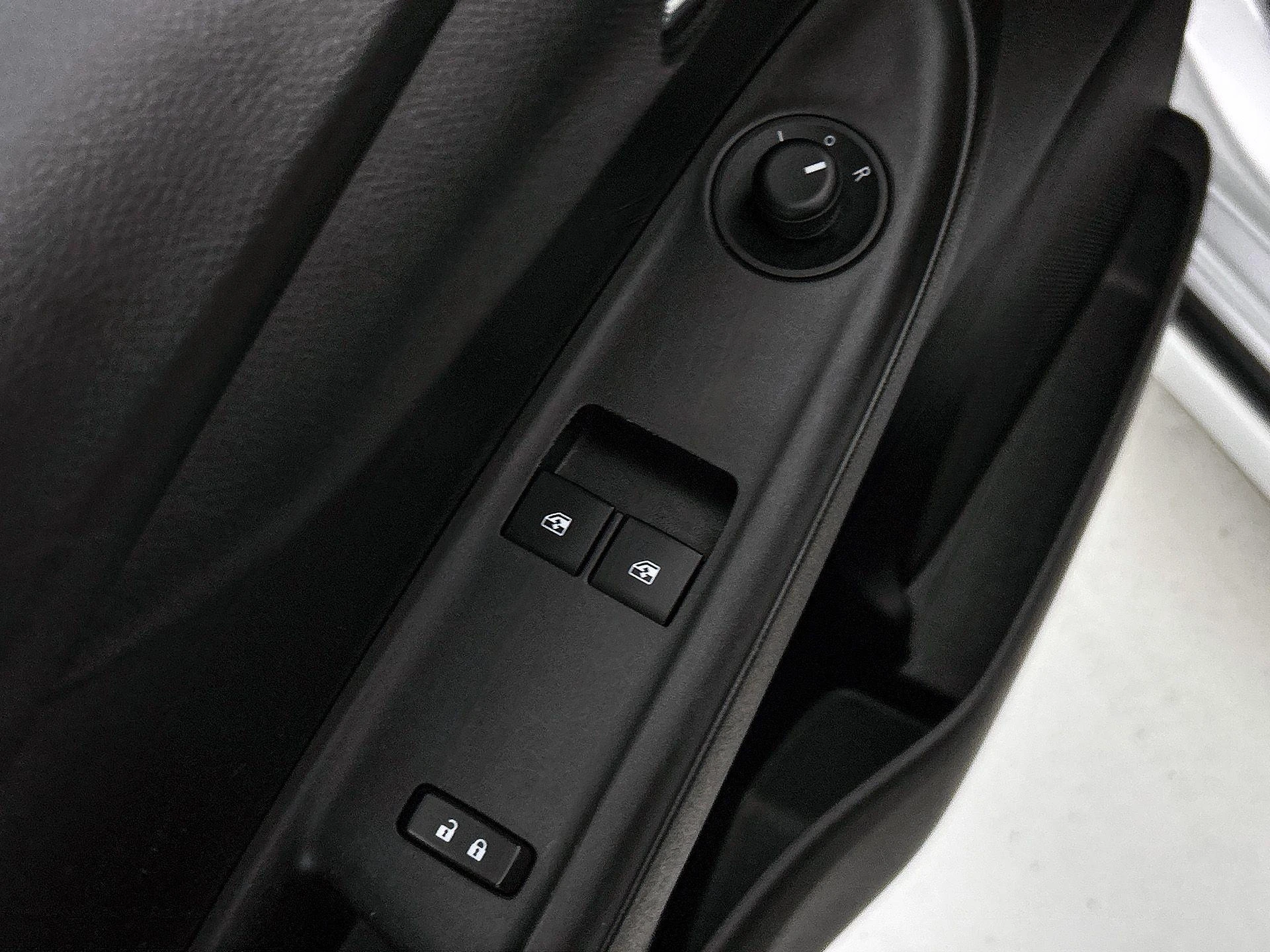 Opel-KARL-image-26