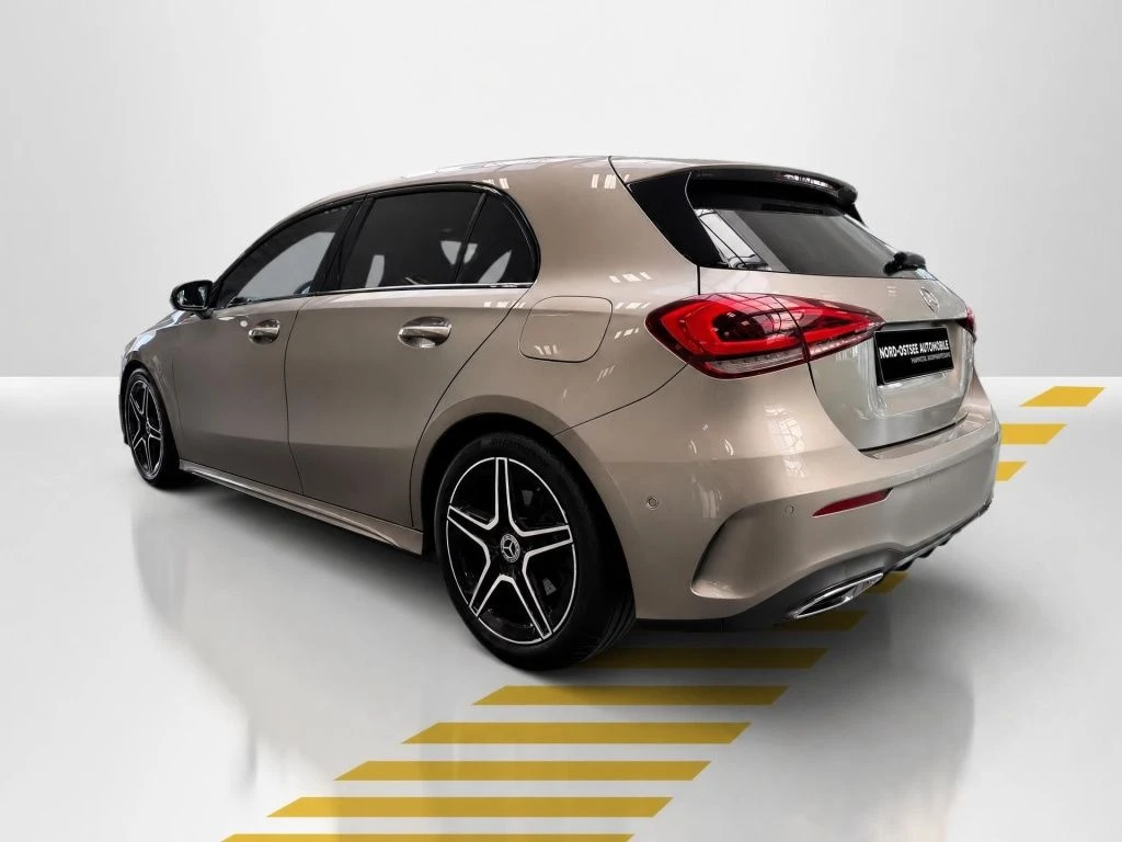 Mercedes-Benz-A-Klasse 250-image-11