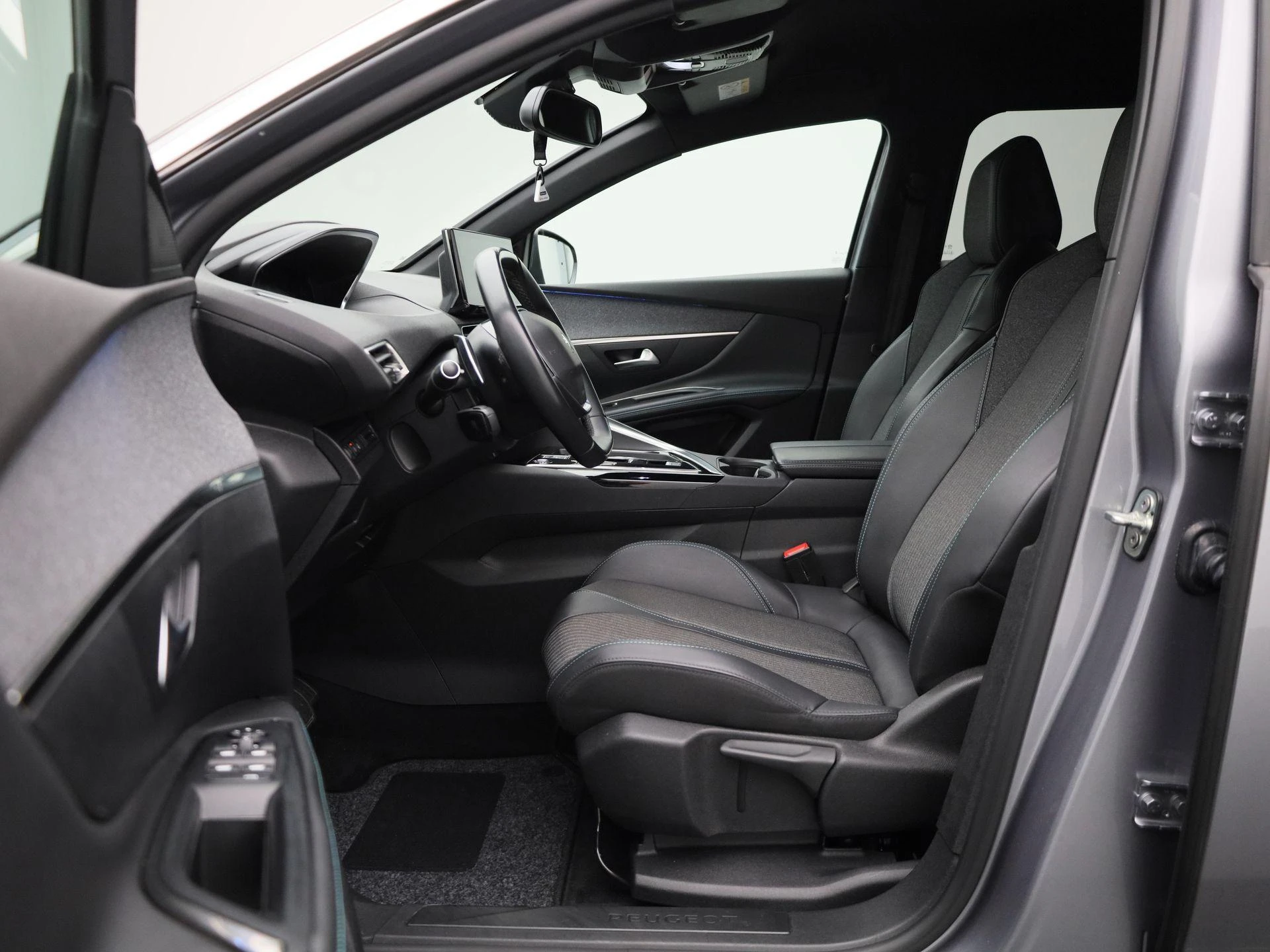 Peugeot-5008-image-10