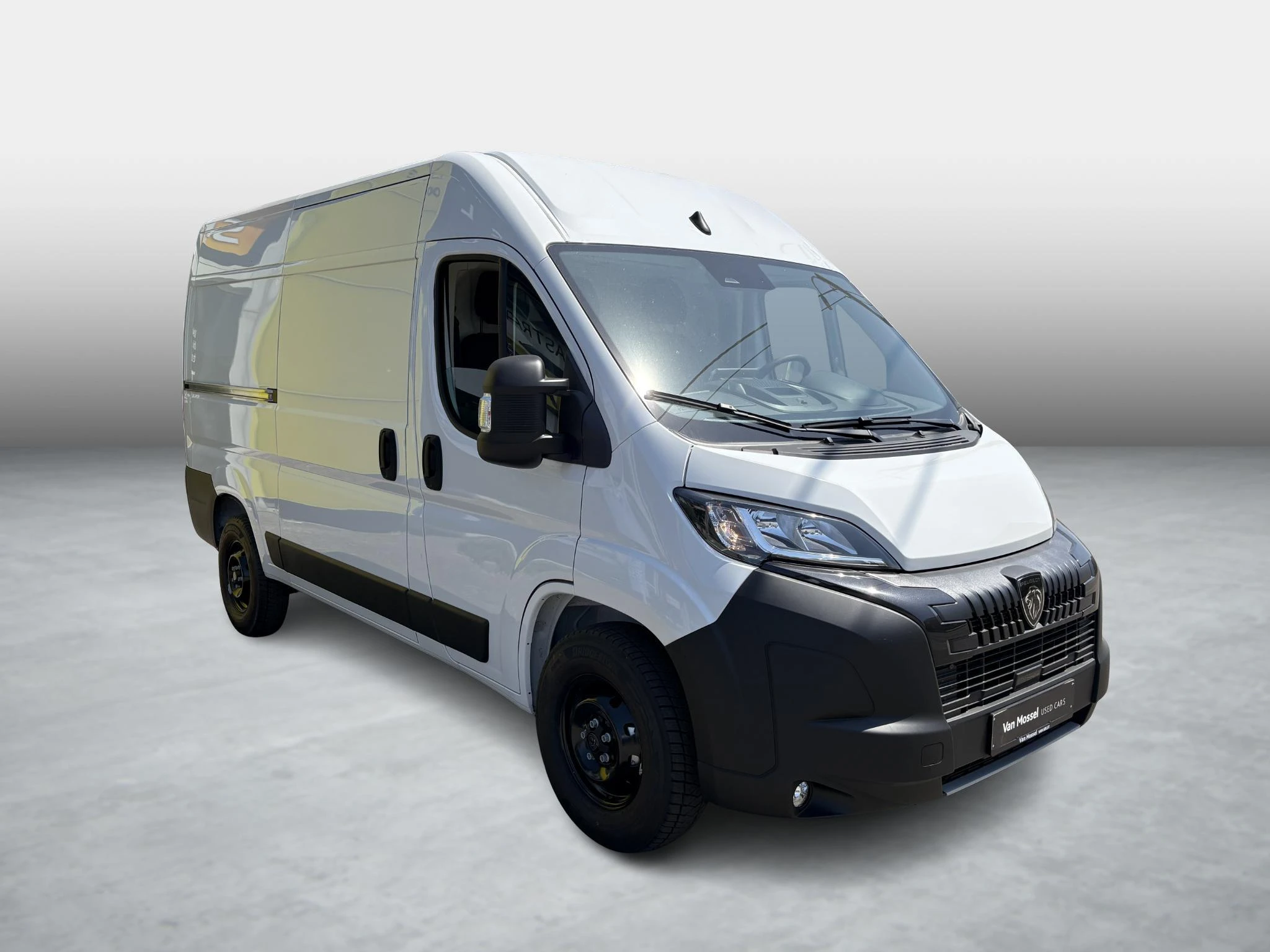 Peugeot Boxer 2.2 BlueHDi S&S 140 335 L2H2