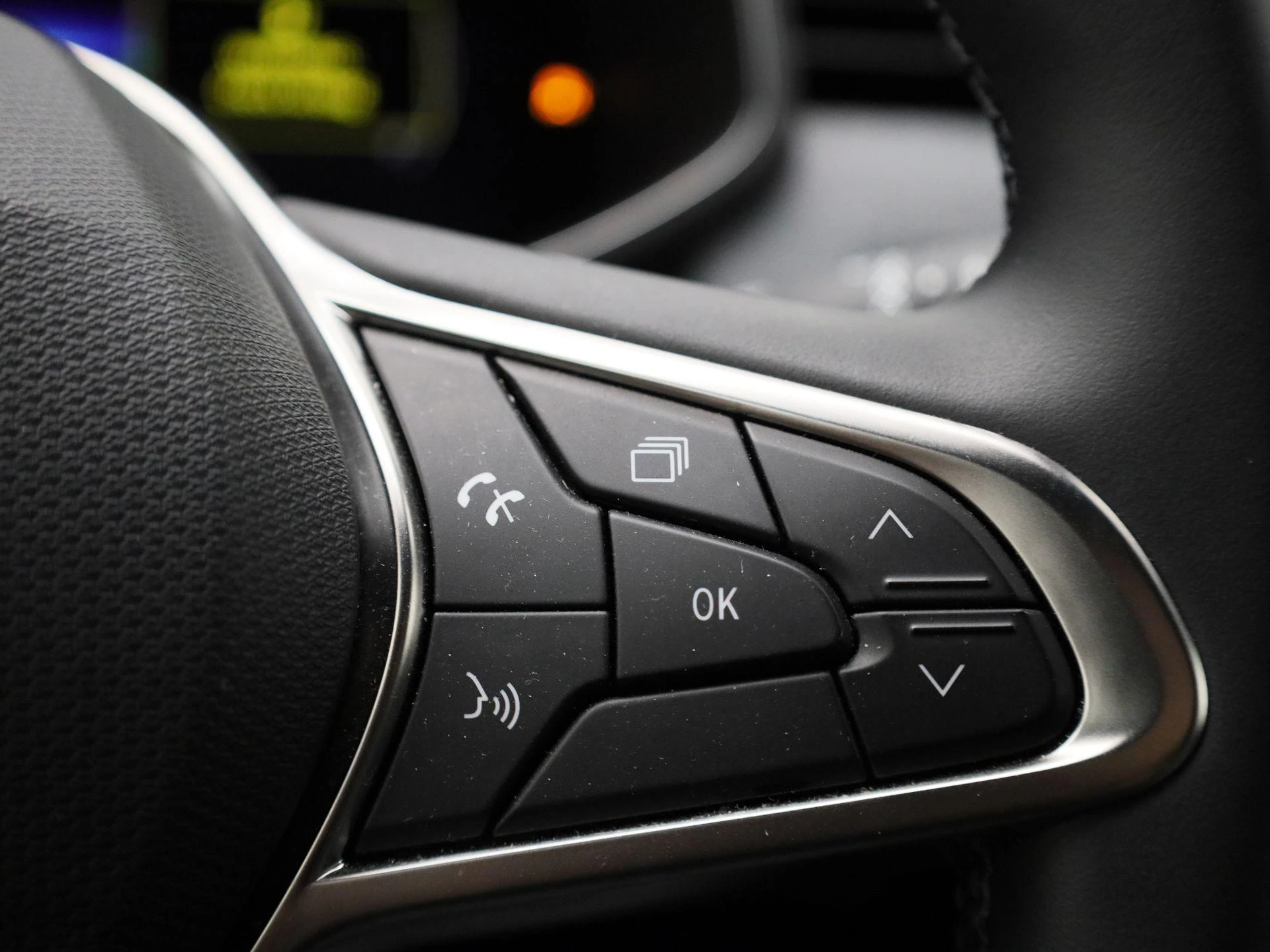 Renault-Clio-image-21