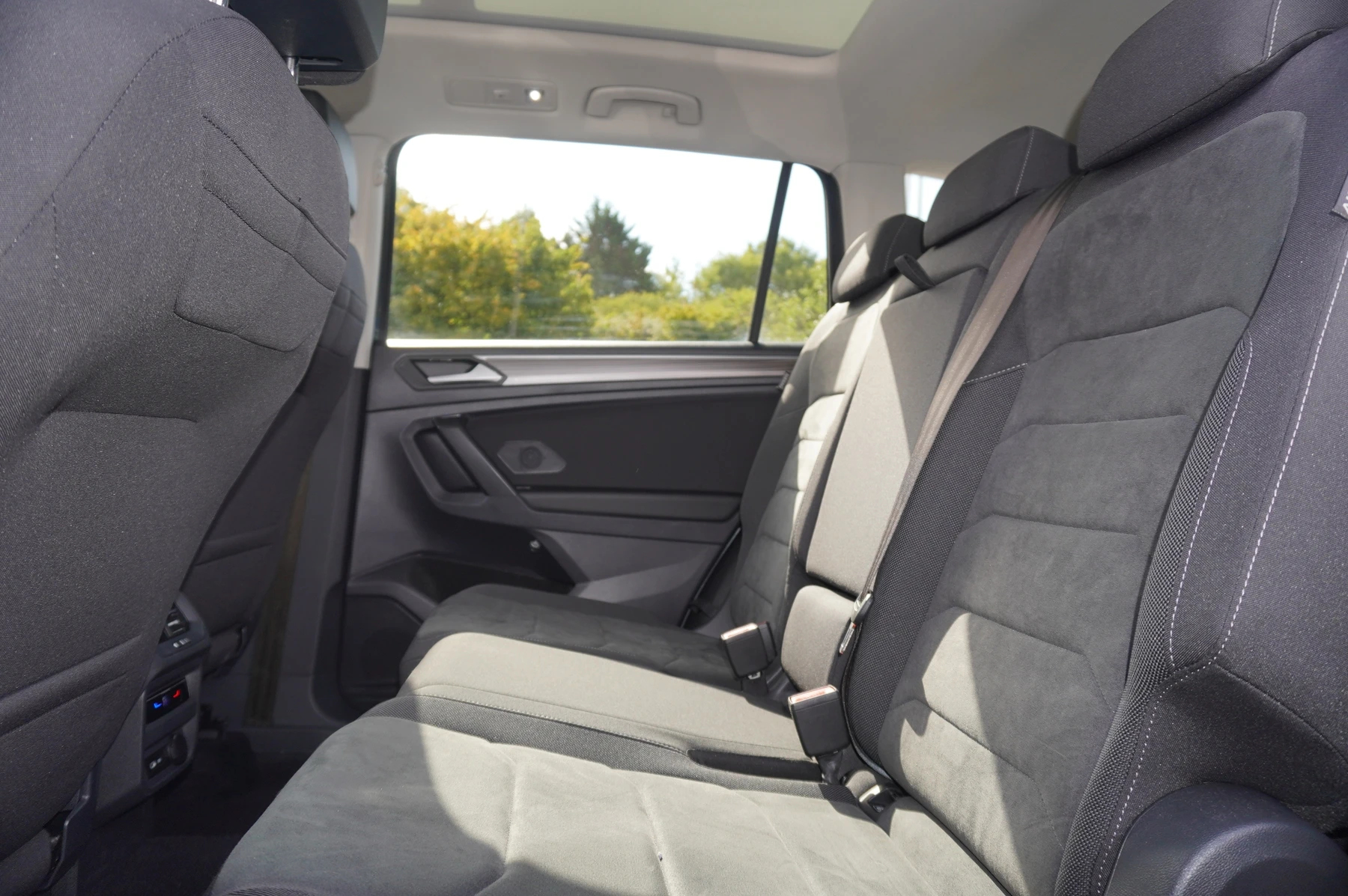 Volkswagen-Tiguan Allspace-image-10