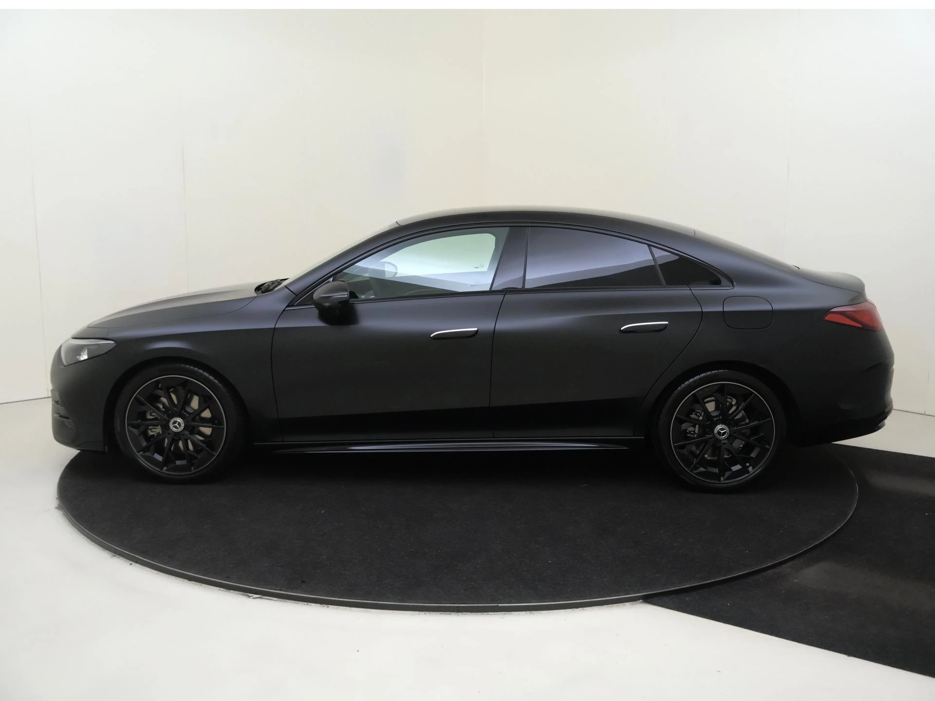 Mercedes-Benz CLA 200 AMG Line