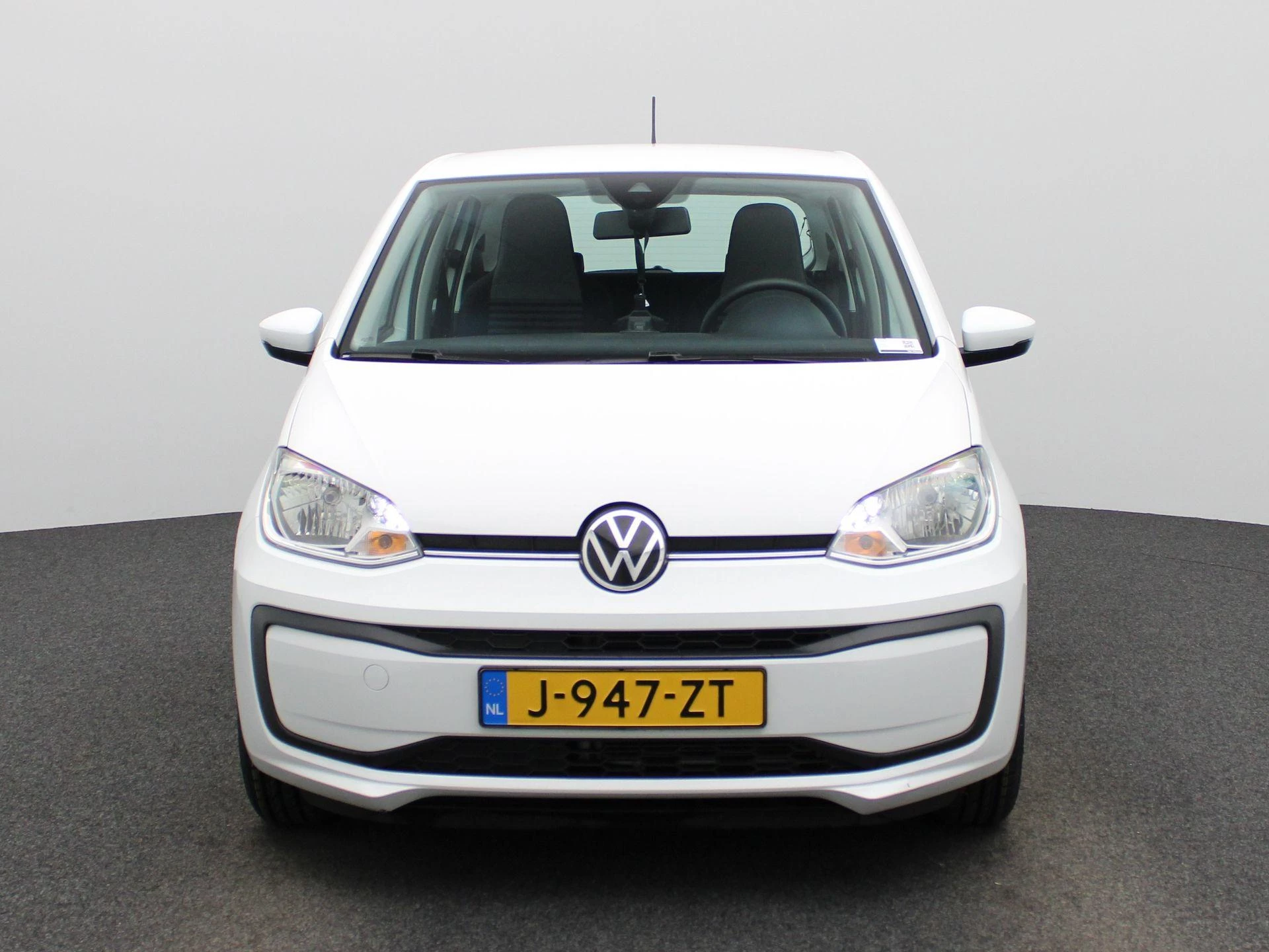 Volkswagen-up!-image-2