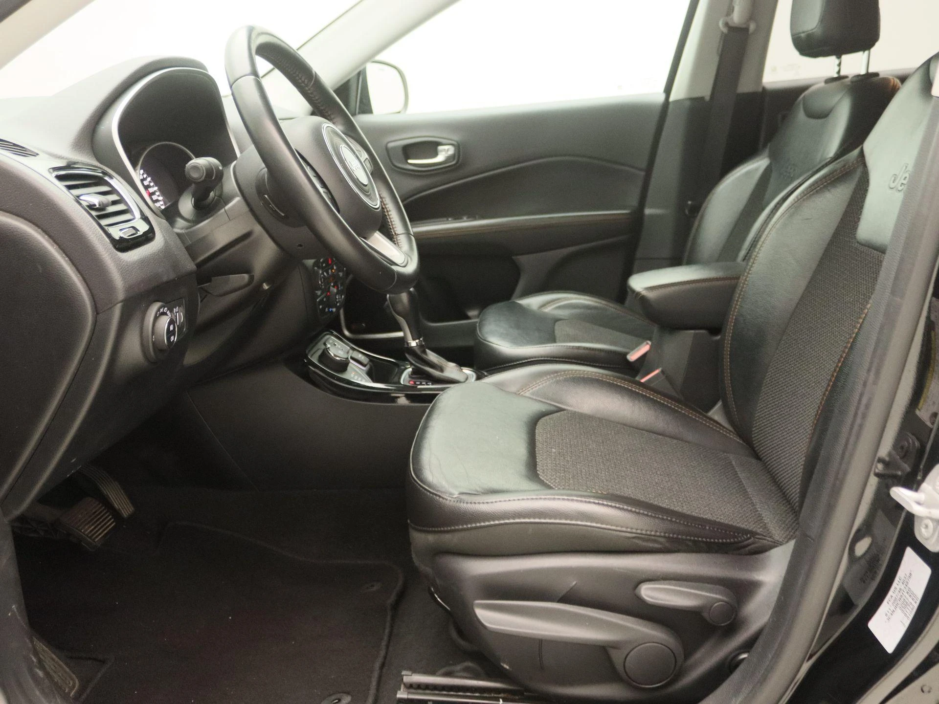 Jeep-Compass-image-11
