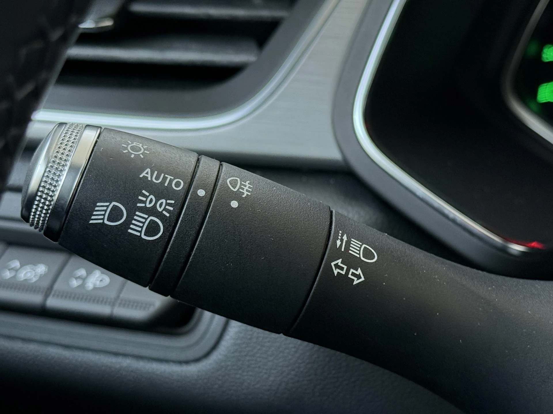 Renault-Captur-image-24
