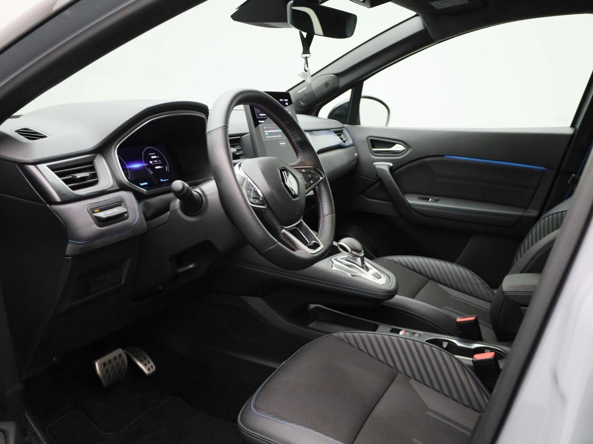 Renault-Captur-image-29