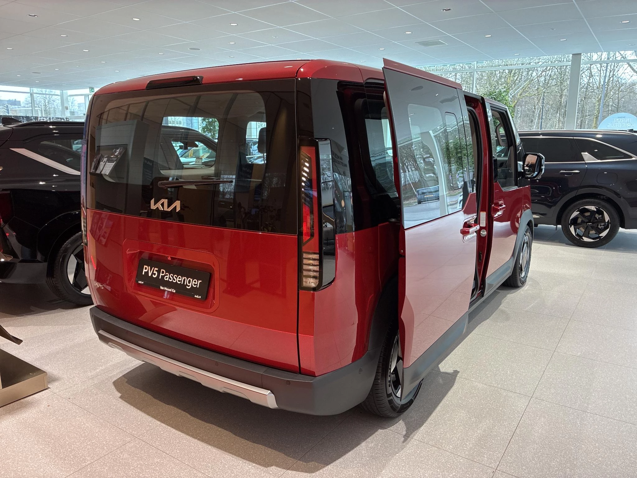 Kia PV5 Passenger Elite Executive 71.2 kWh