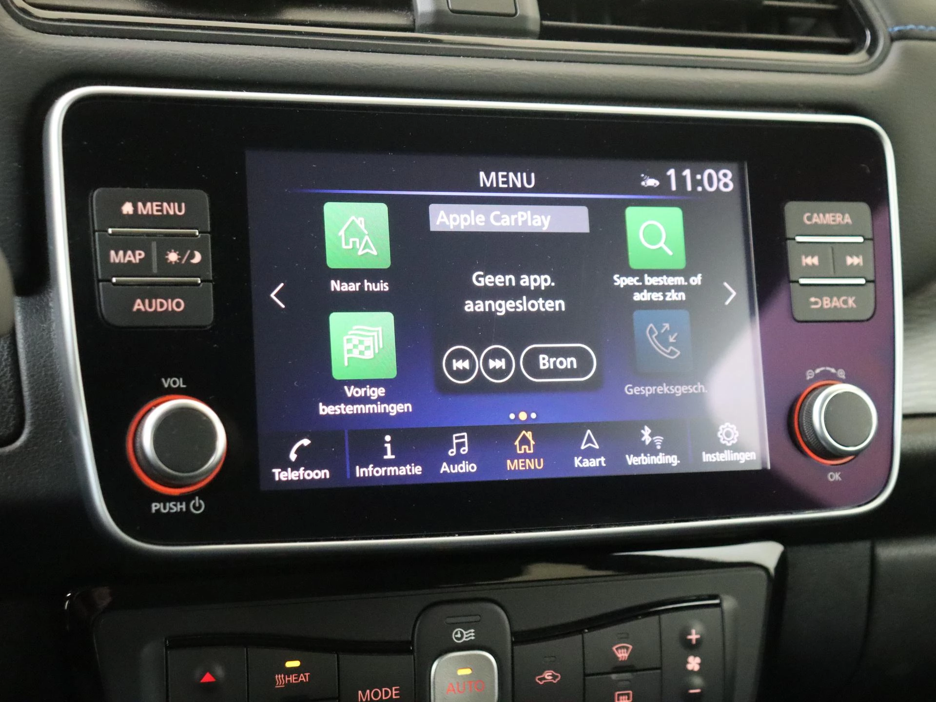 Nissan-Leaf-image-15