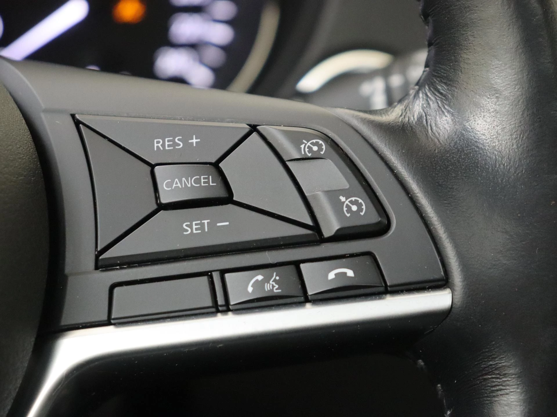 Nissan-X-Trail-image-13