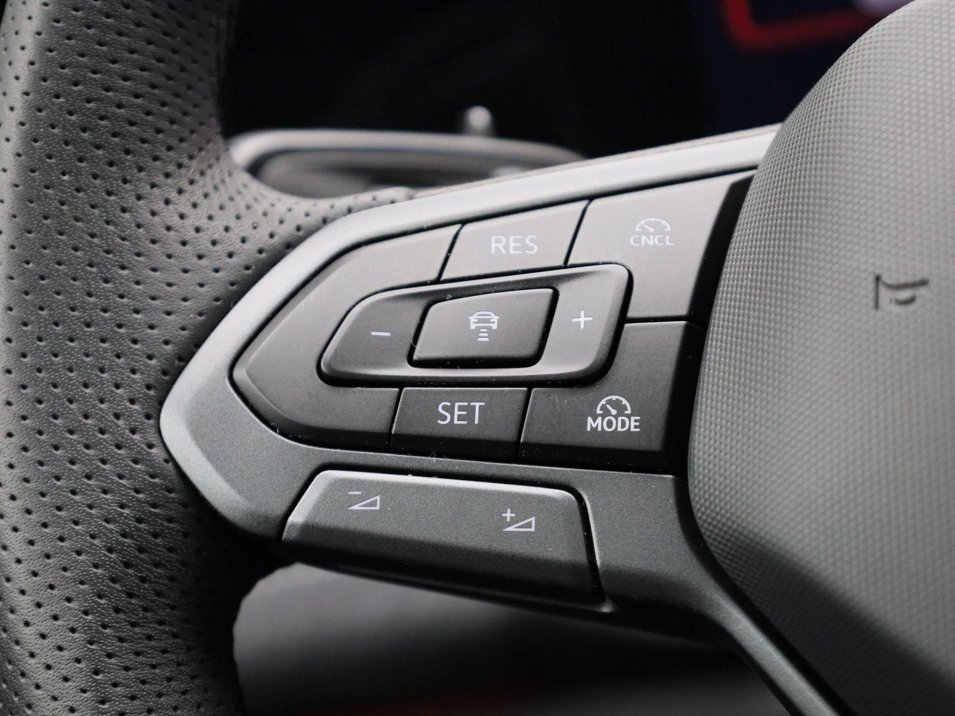 Volkswagen-Tayron-image-19