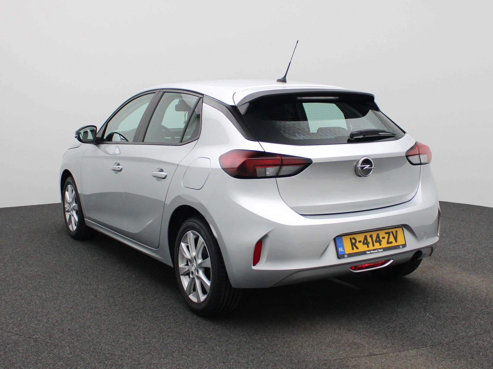 Opel-Corsa-image-1