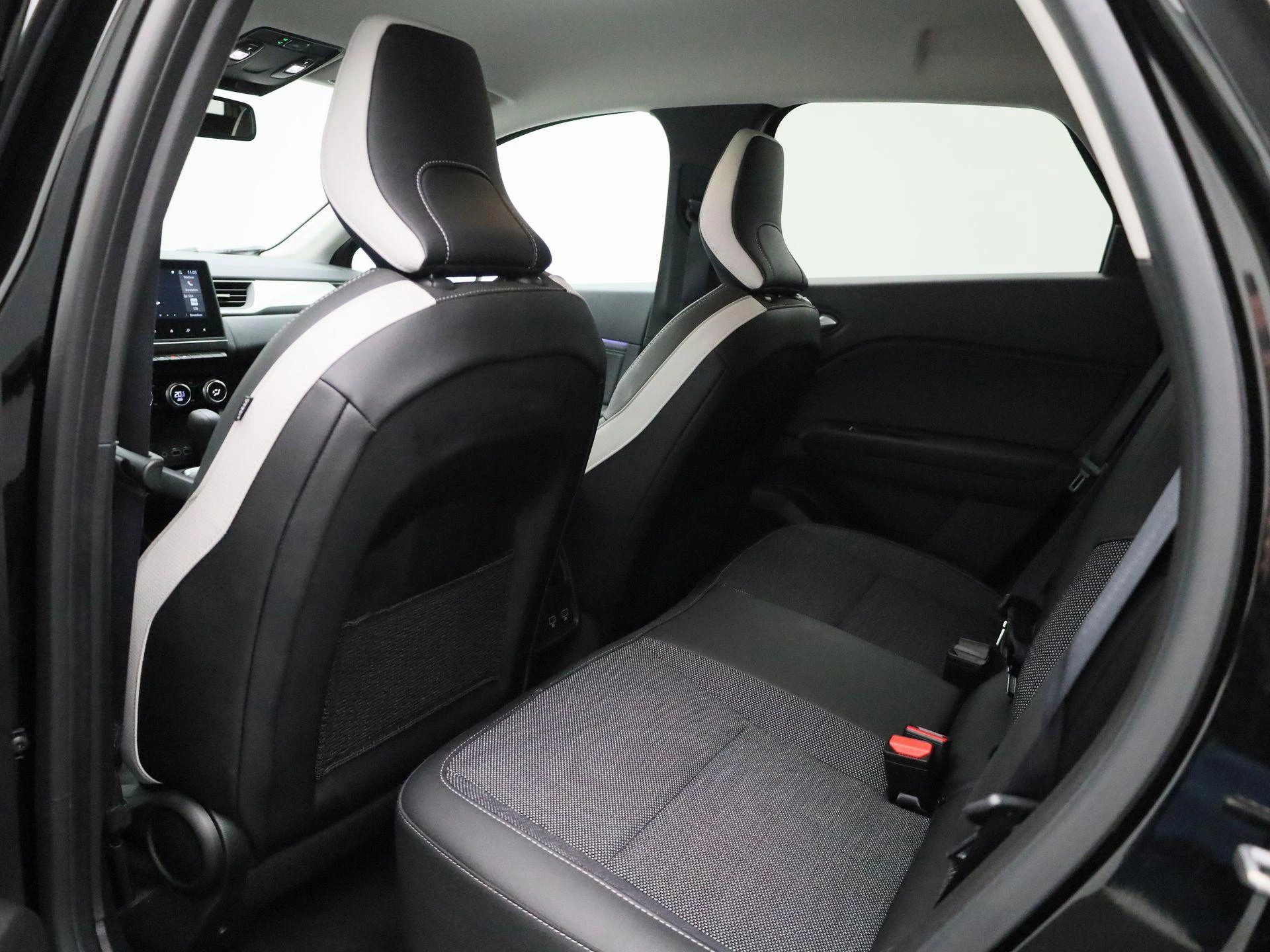 Renault-Captur-image-9