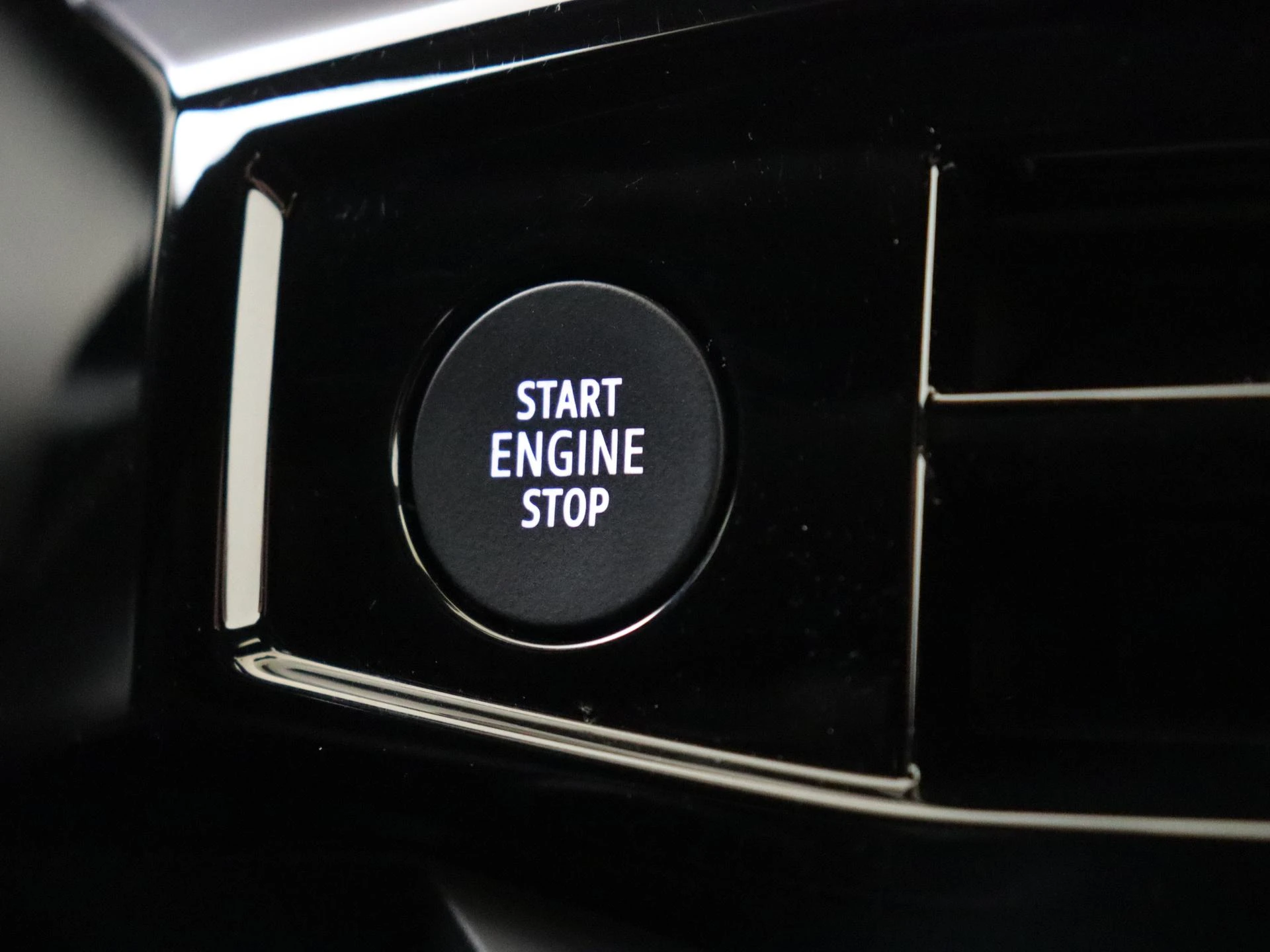 Renault-Clio-image-25