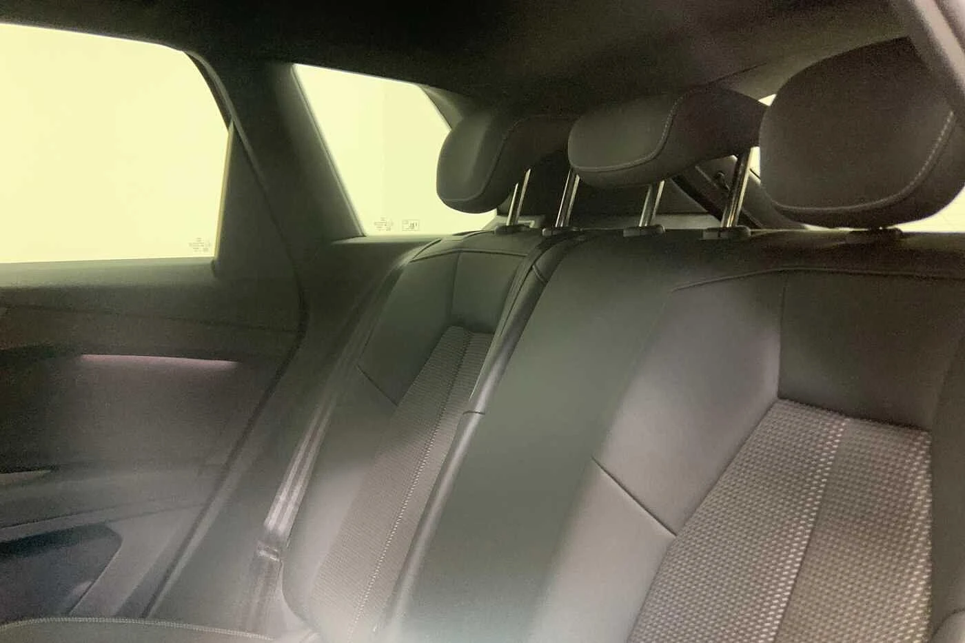 Audi-Q4 e-tron-image-9