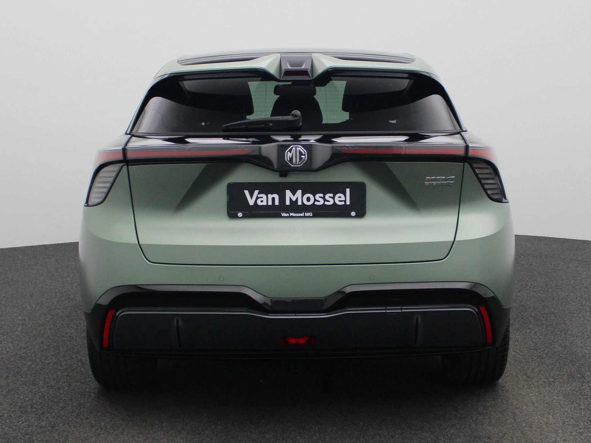 MG MG4 64 kWh Xpower