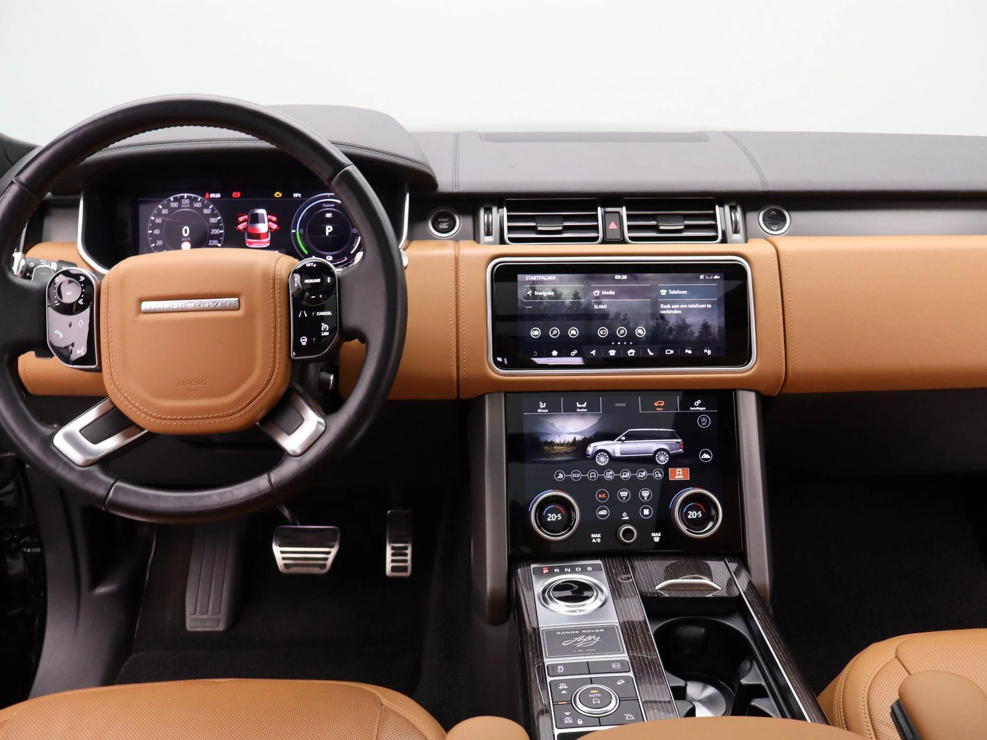 Land Rover Range Rover P400e Fifty