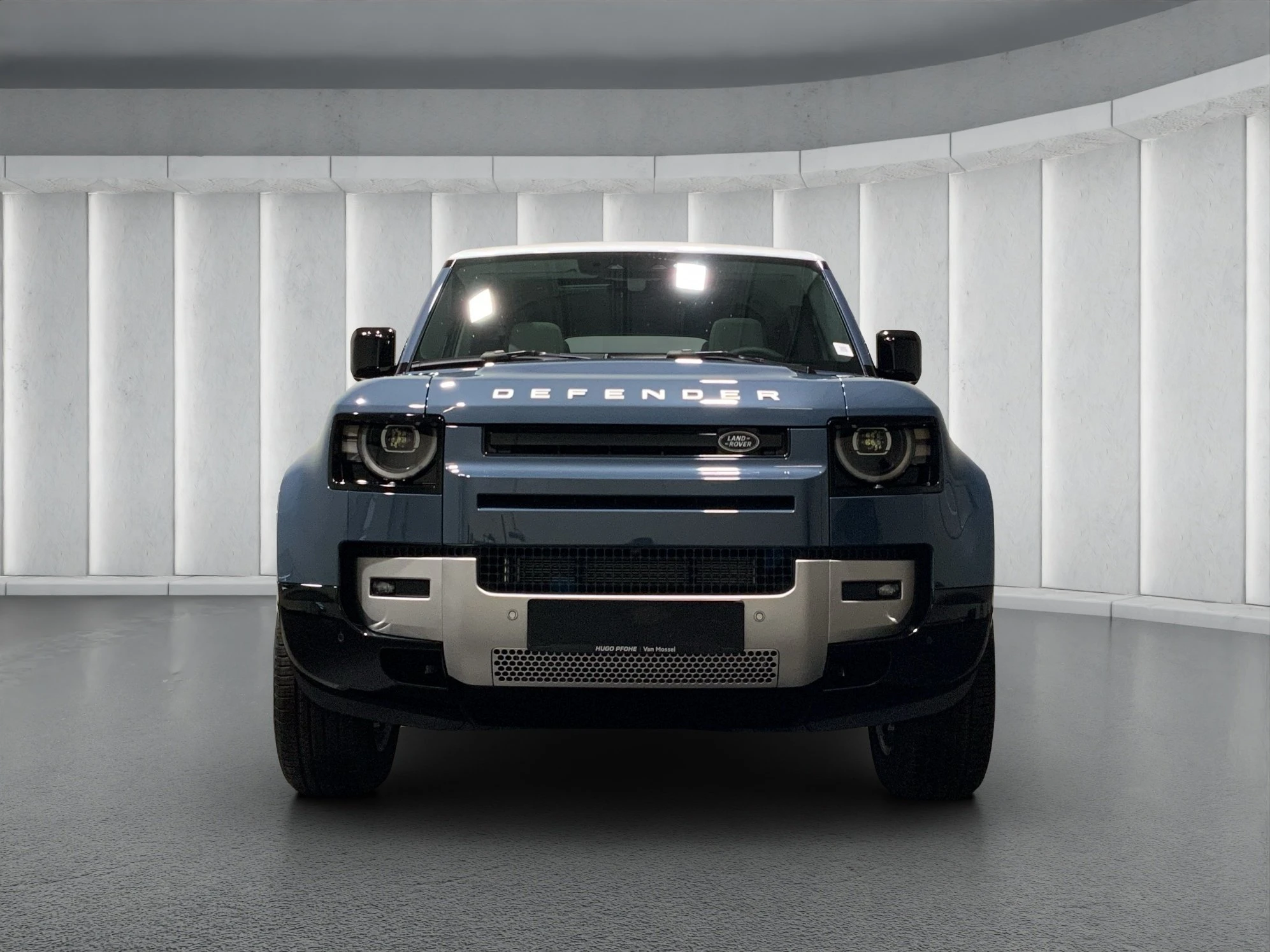 Land Rover-Defender-image-3