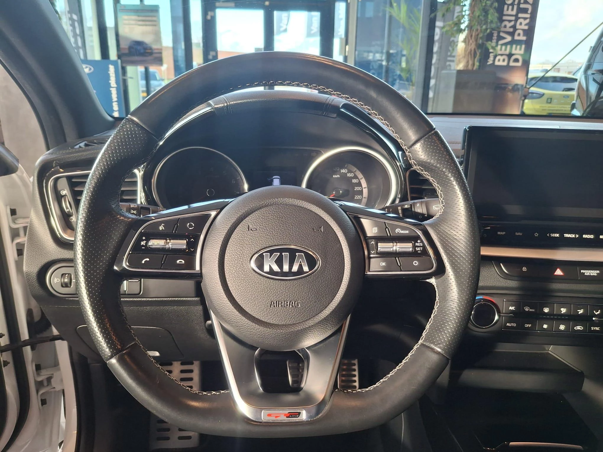 Kia-ProCeed-image-12