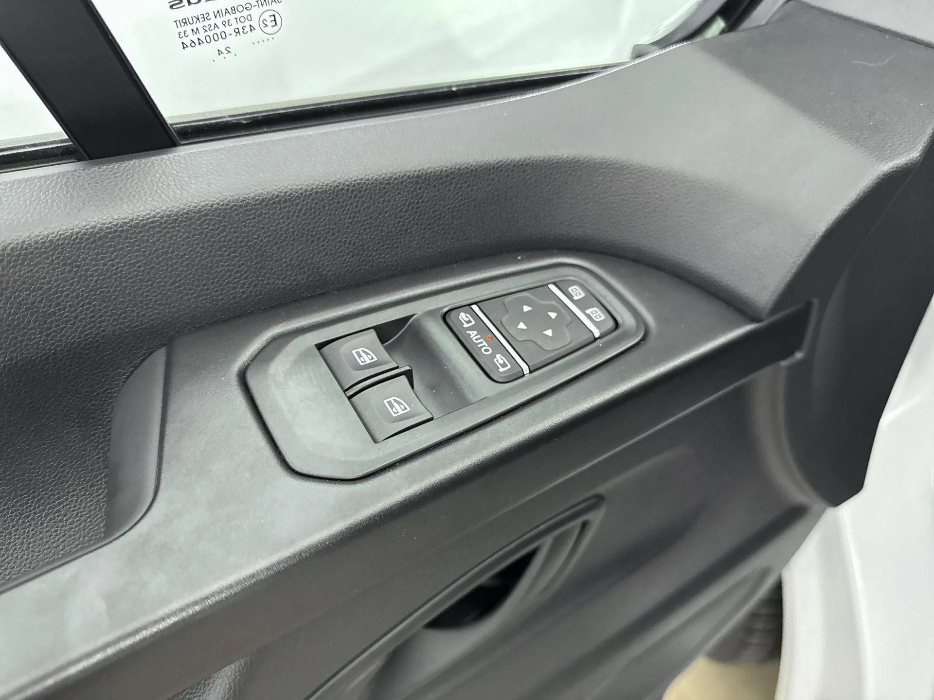 Renault-Trafic-image-13
