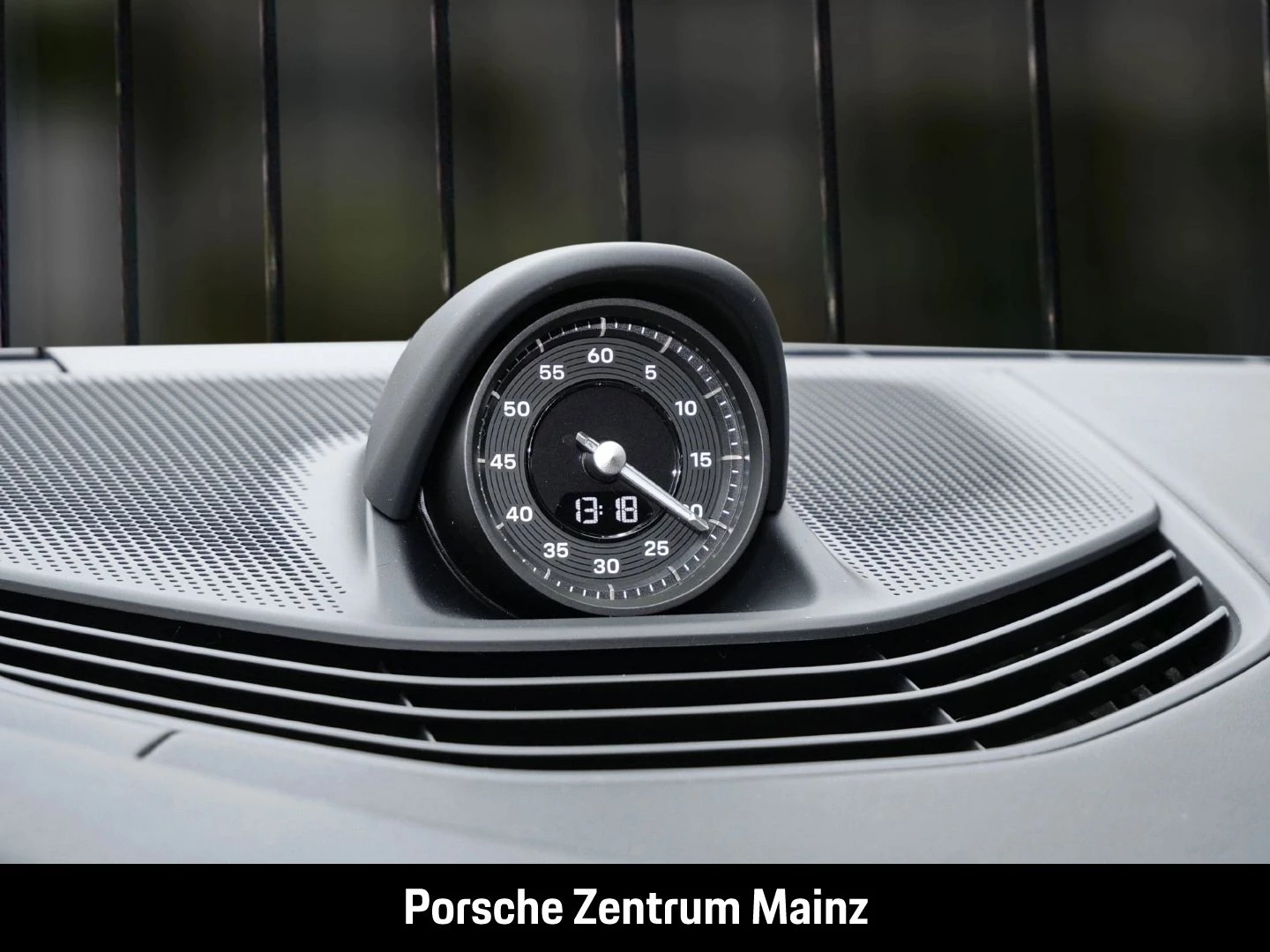 Porsche Taycan Sport Turismo Black Edition NW ZUM HAUSPR black edition