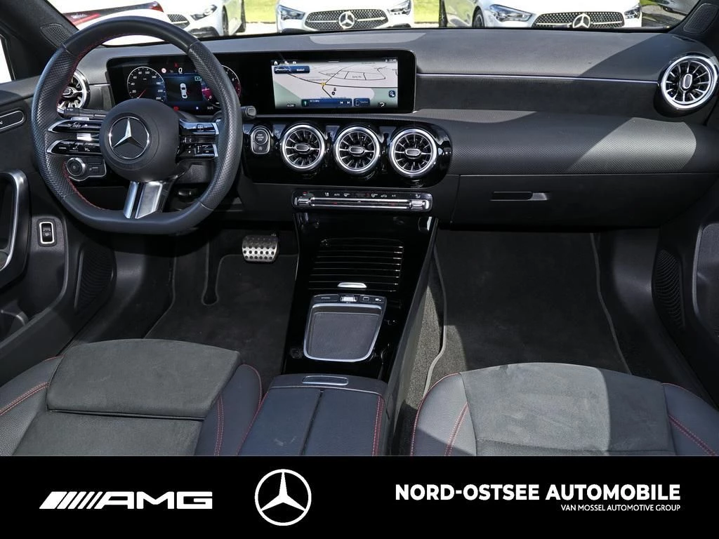 Mercedes-Benz A-Klasse 200 Limo AMG PANO NIGHT MBUX SHZ AMG Line