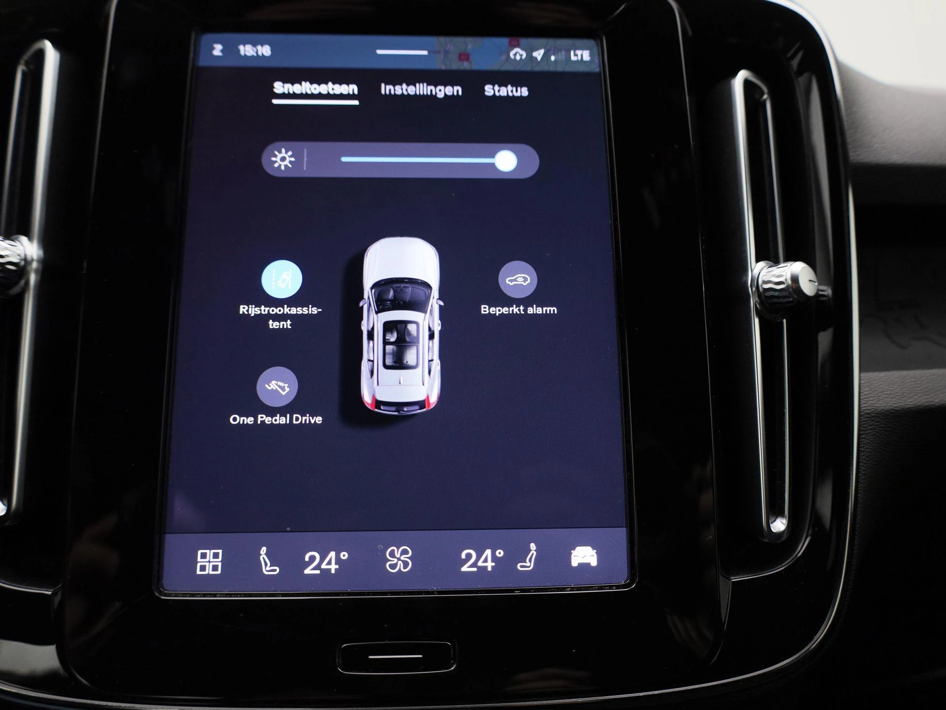 Volvo-XC40-image-23