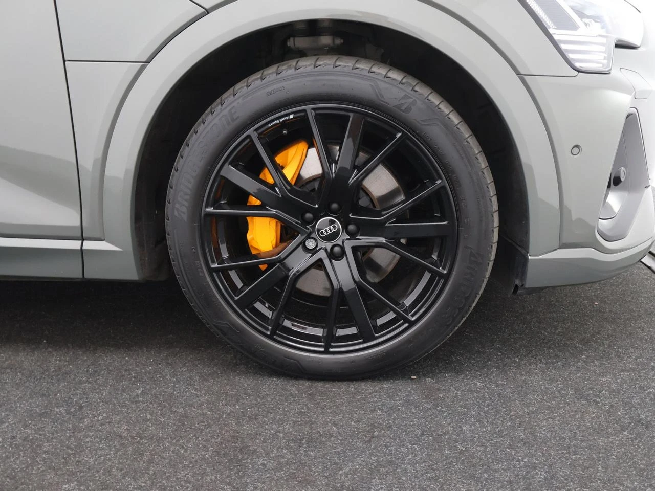 Audi e-tron Audi e-tron Competition 55 QUATTRO 408PK *AUTOMAAT*PANODAK*3X-S LINE*LEDER*ALCANTARA*B&O*360° CAMERA*...*