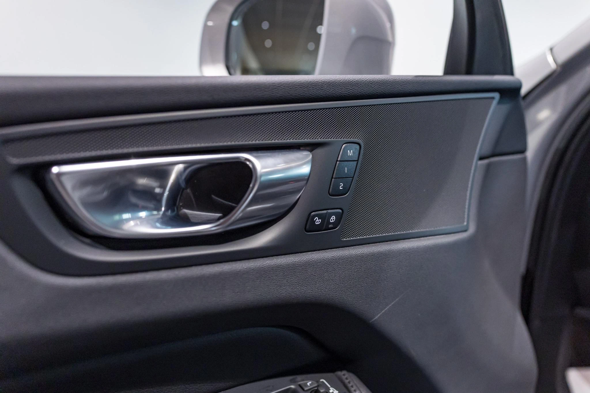 Volvo-XC60-image-25