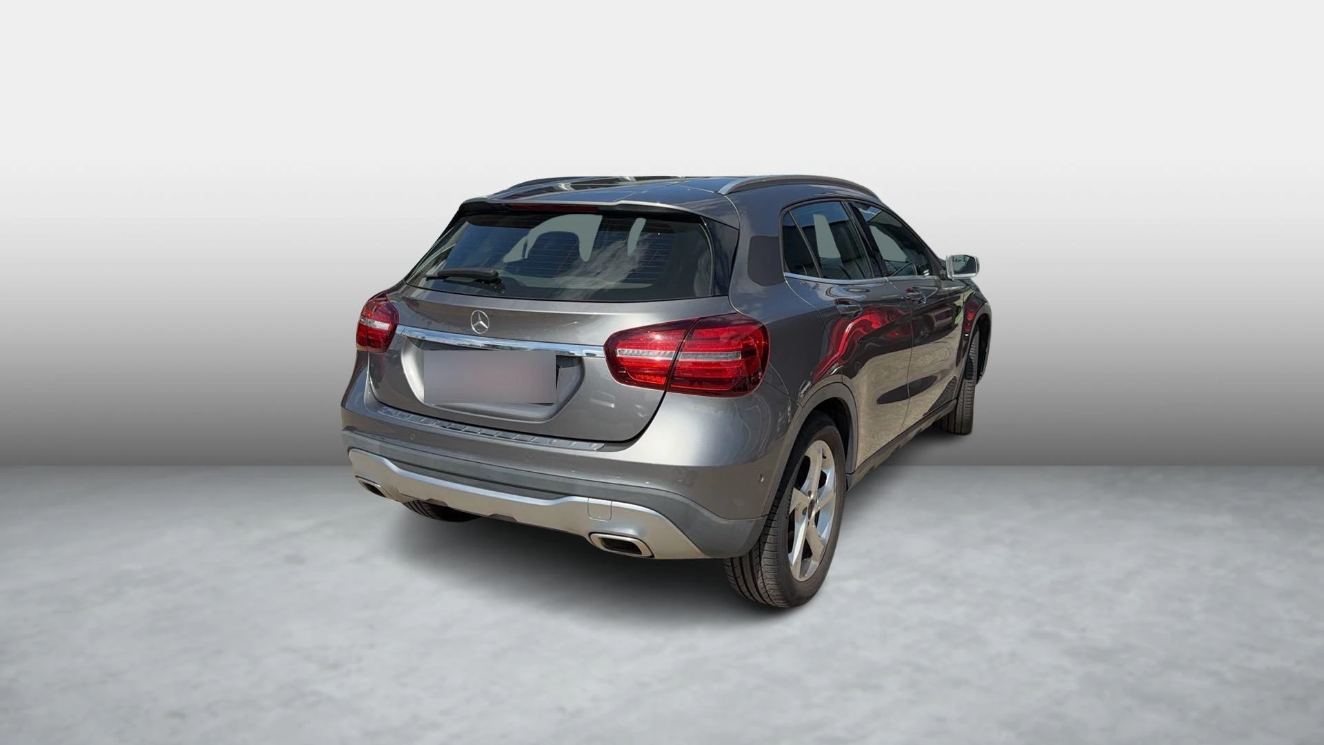Mercedes-Benz-GLA-image-3