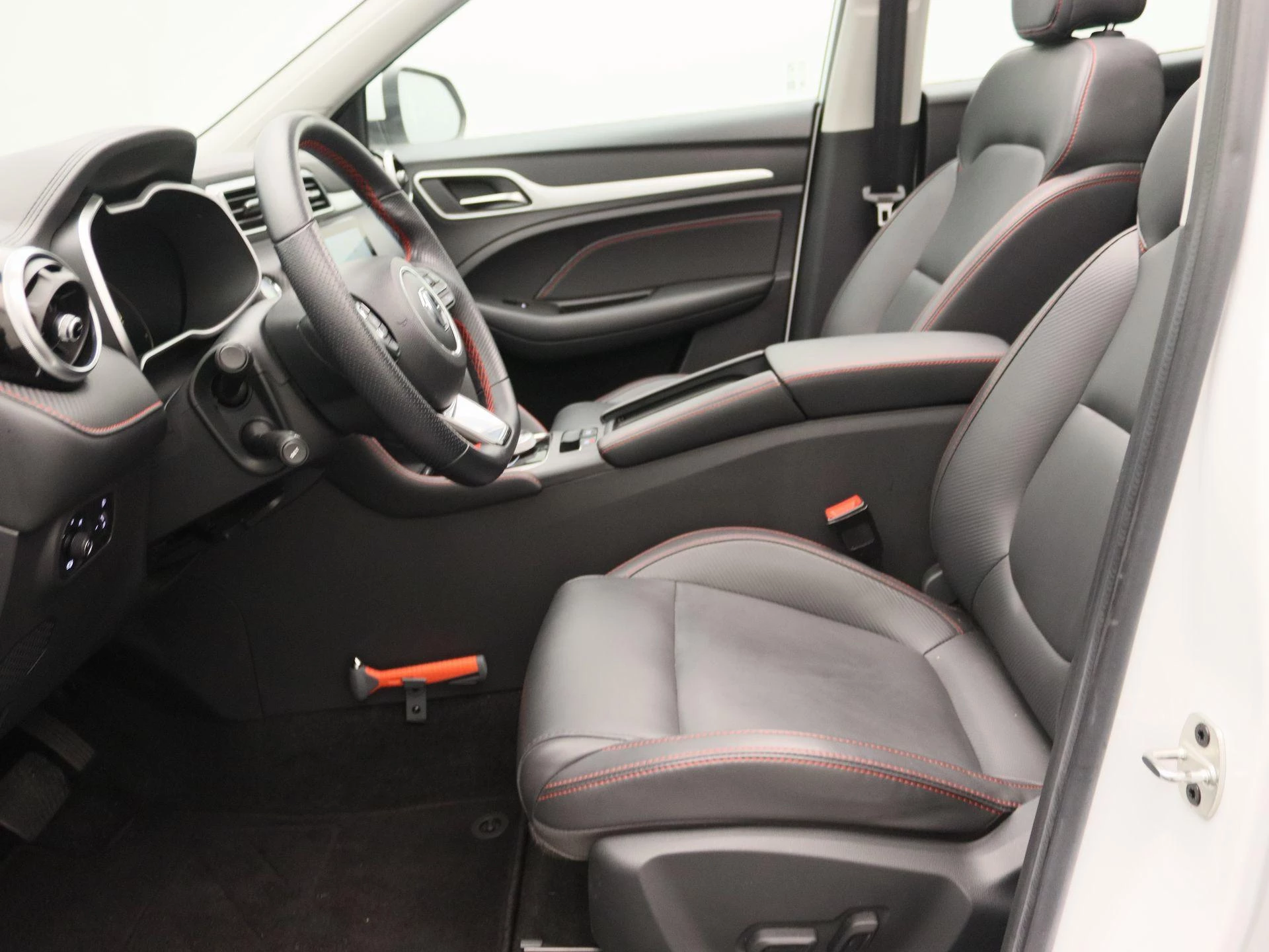 MG ZS EV Standard Range Luxury 50 kWh