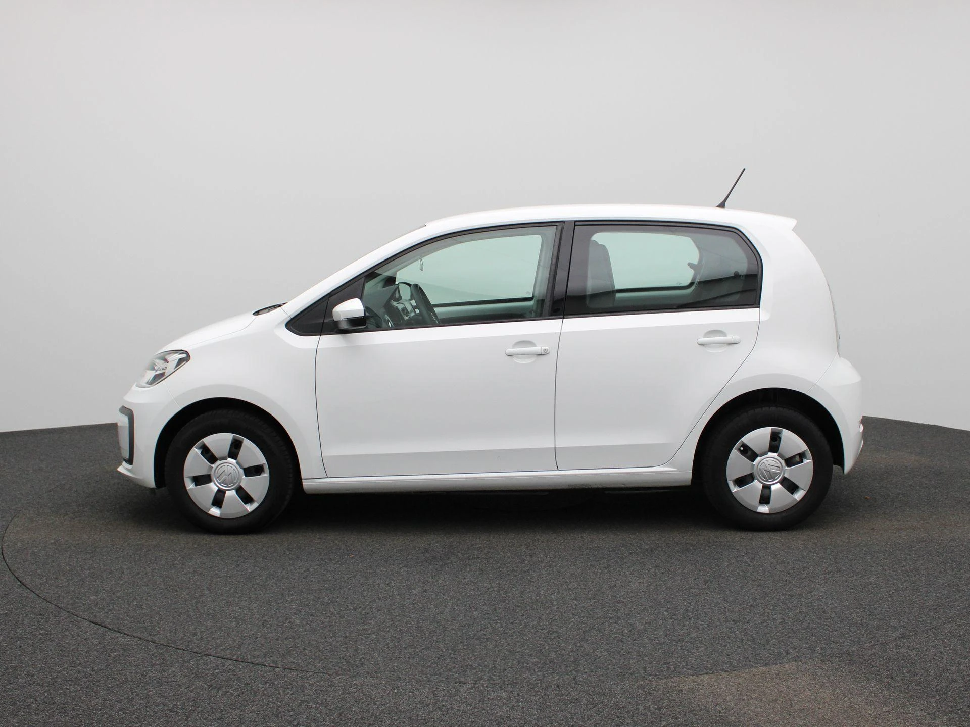Volkswagen-up!-image-3