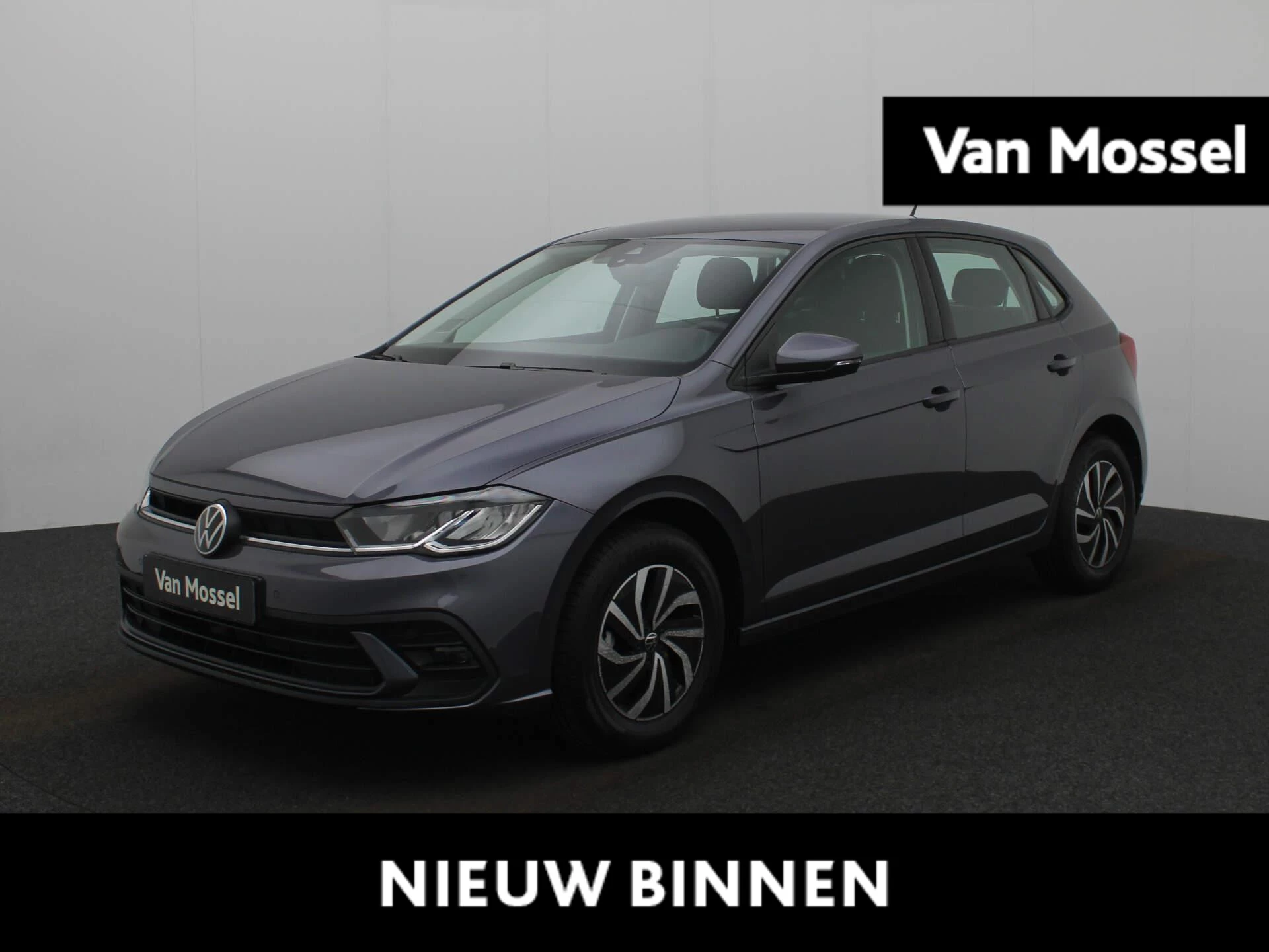 Volkswagen-Polo-image-0