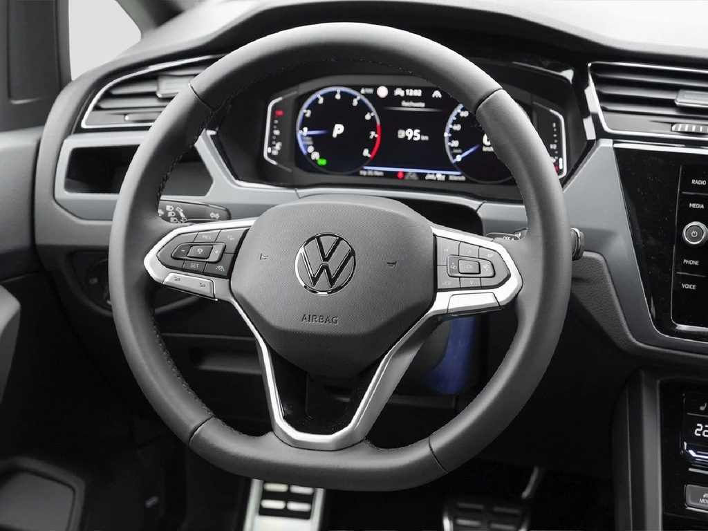 Volkswagen Touran Highline 1,5 l TSI OPF 110 kW (150 PS) 7-Gang-Doppelkupplungsgetriebe DSG