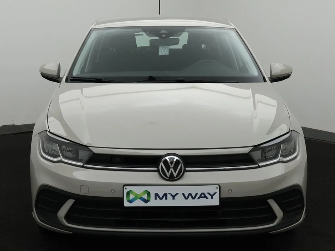 Volkswagen-Polo-image-18
