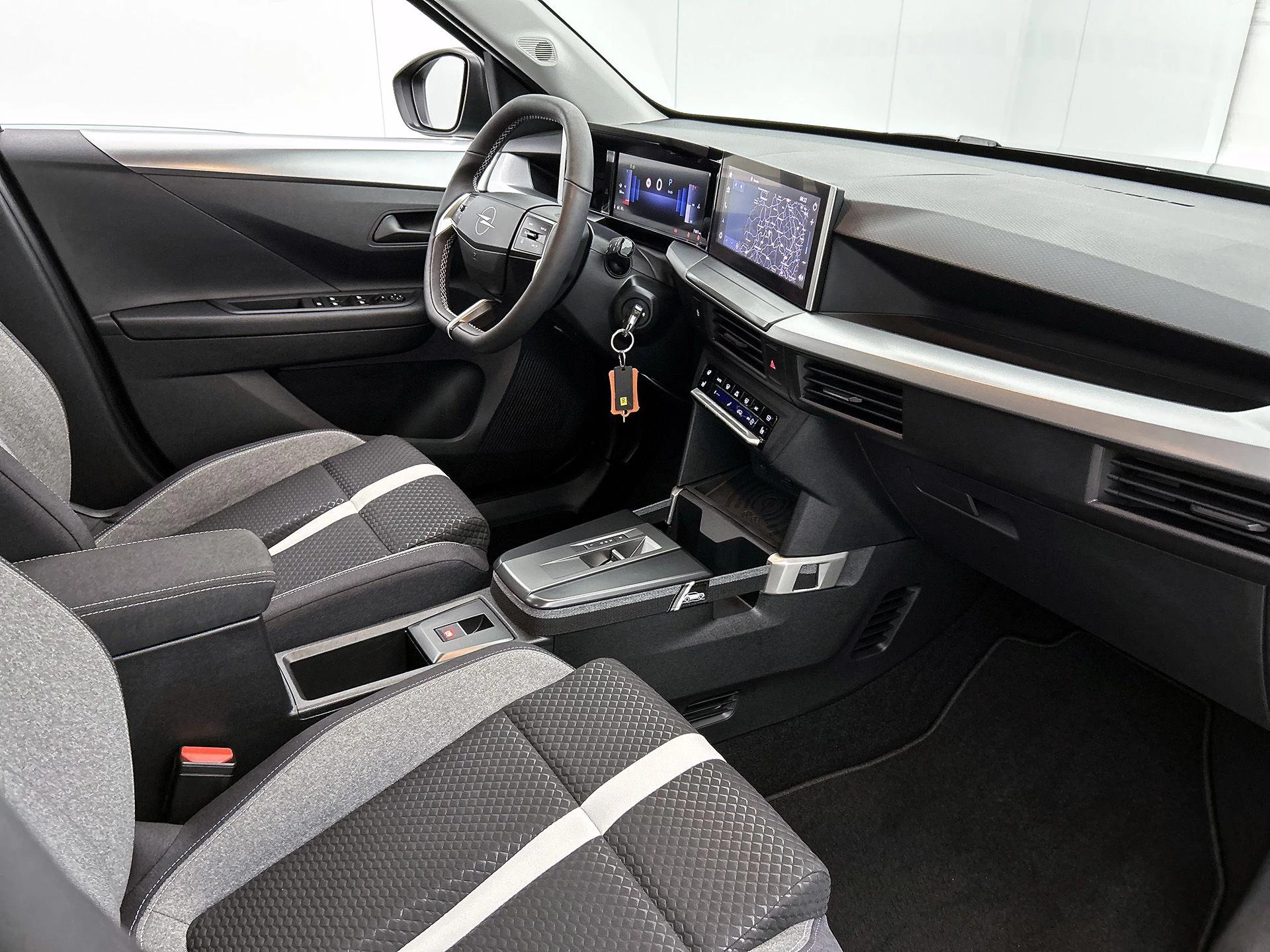 Opel-Frontera-image-35