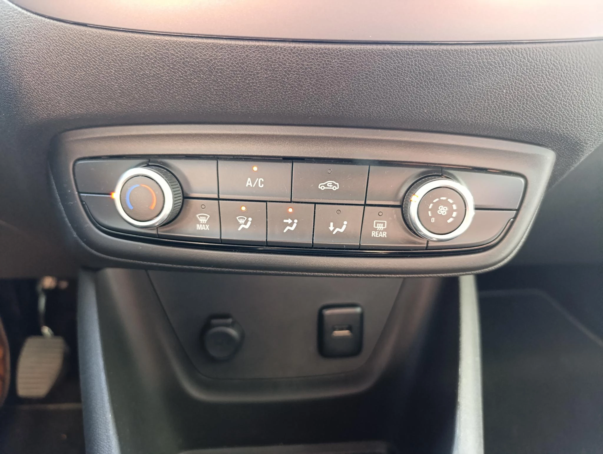 Opel-Crossland X-image-16