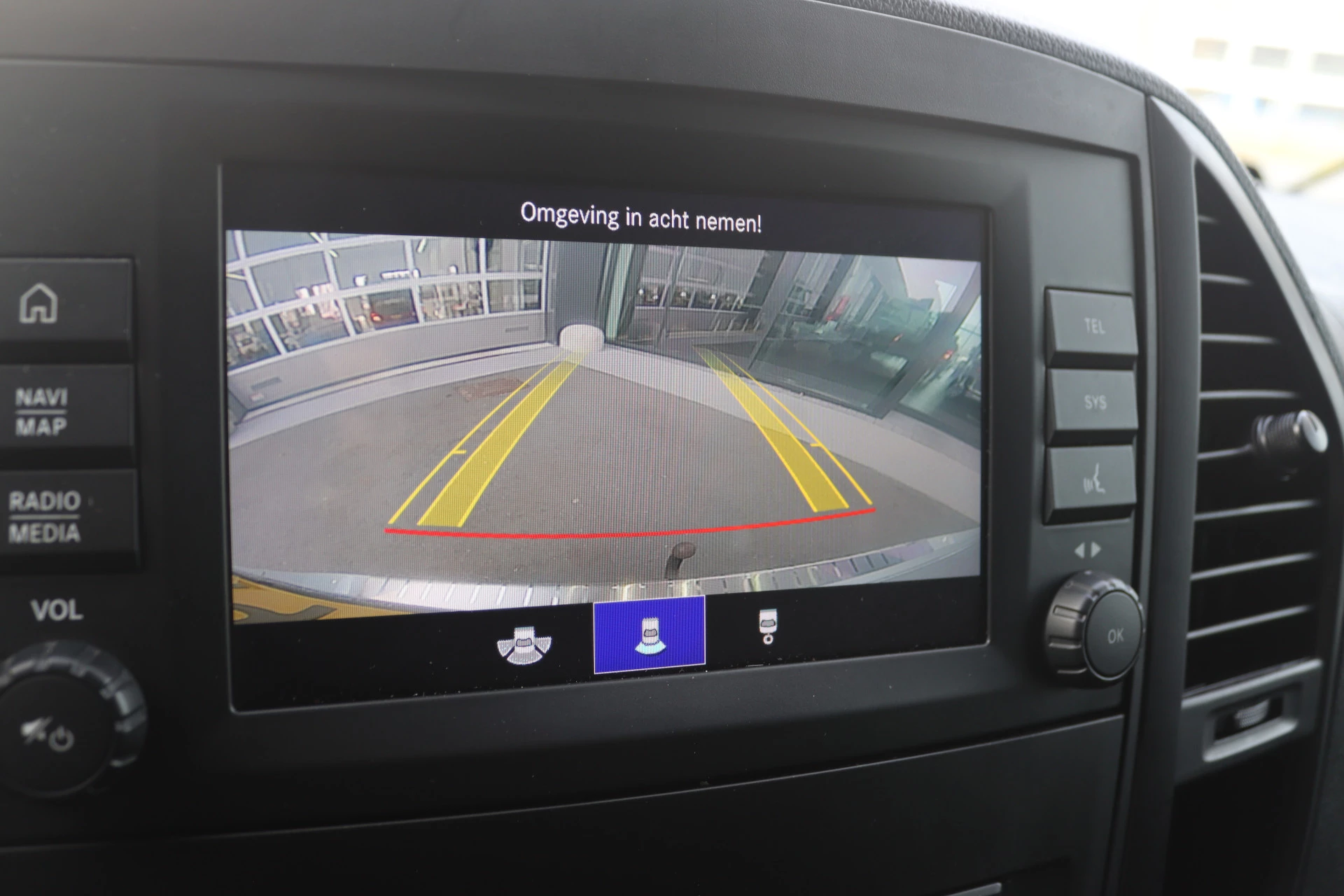 Mercedes-Benz-Vito-image-6