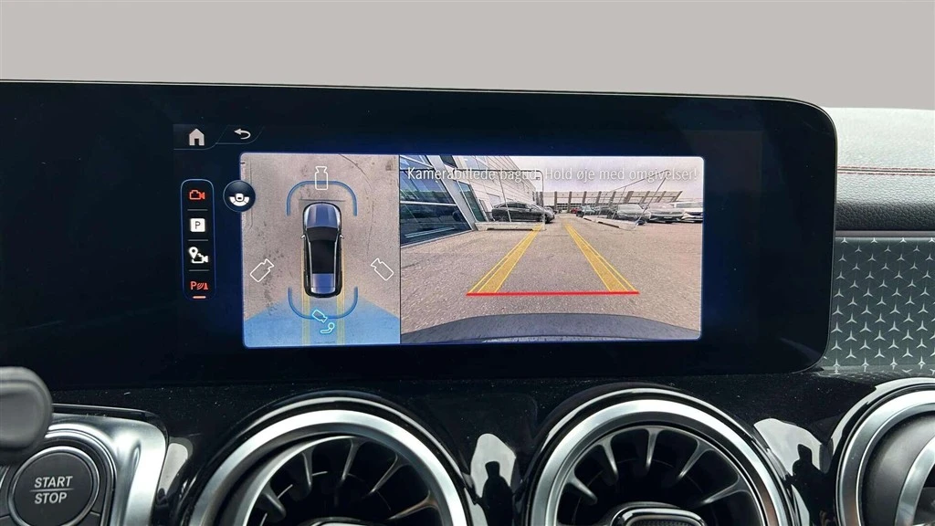 Mercedes-Benz-EQB-image-16